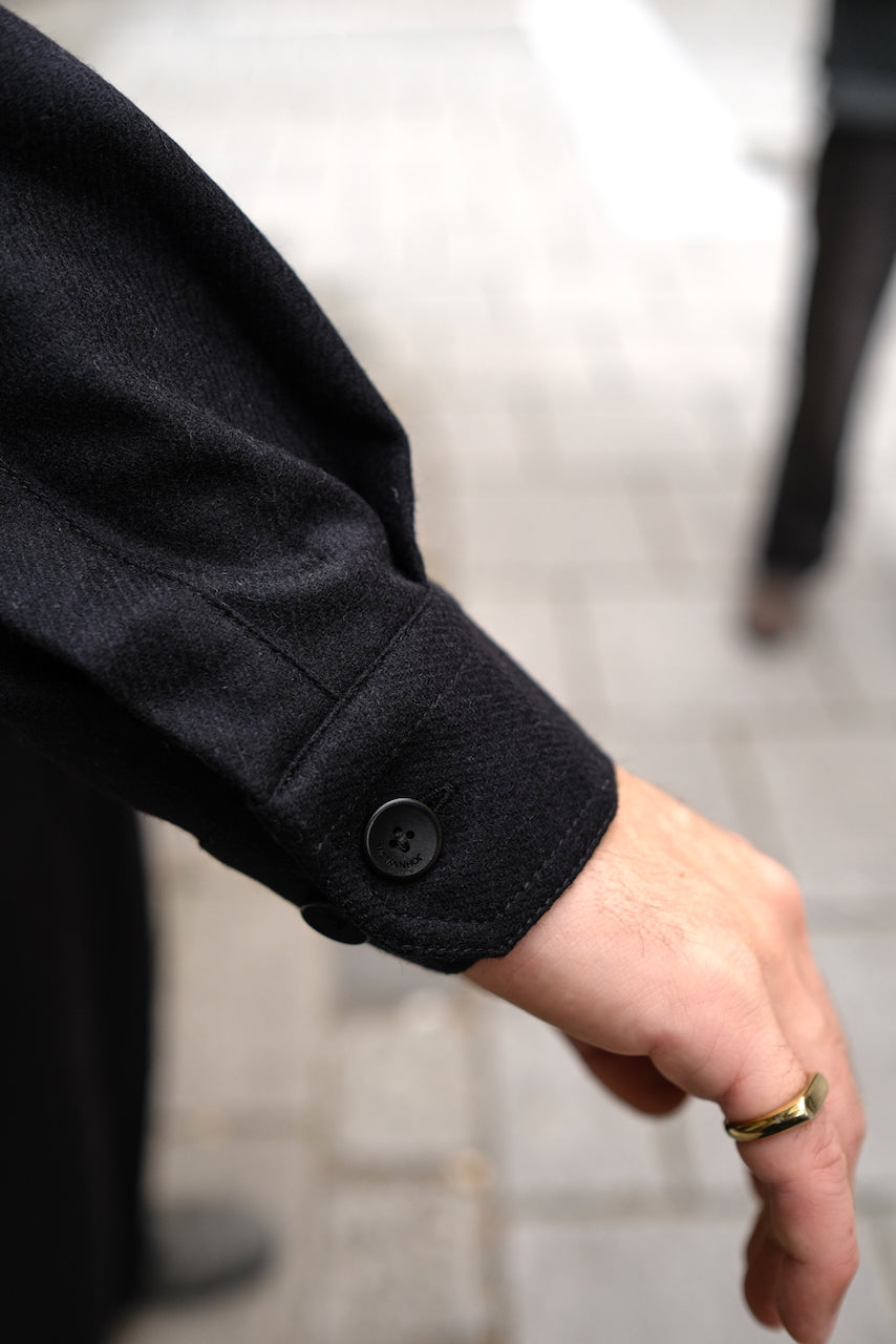 JAMES Wool Overshirt black