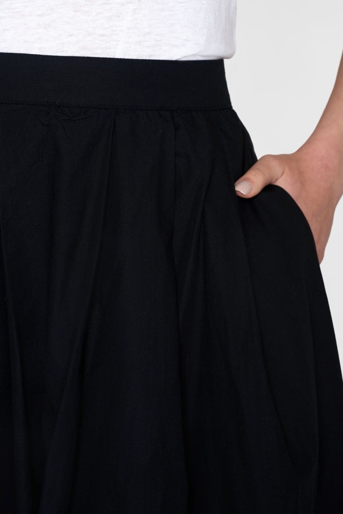 POPLIN Pleated Mid-Length Skirt black jet