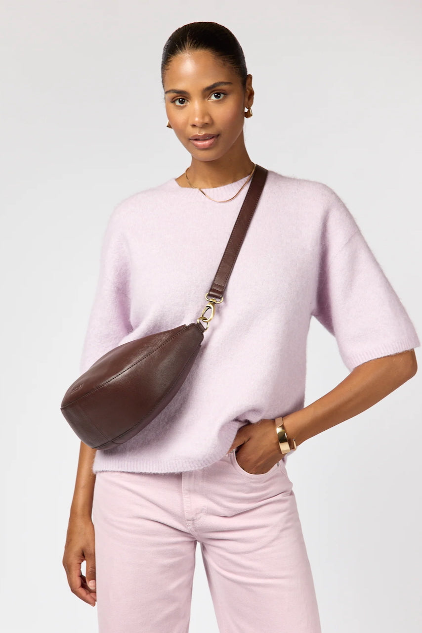 LEO Twisted Handle Bag