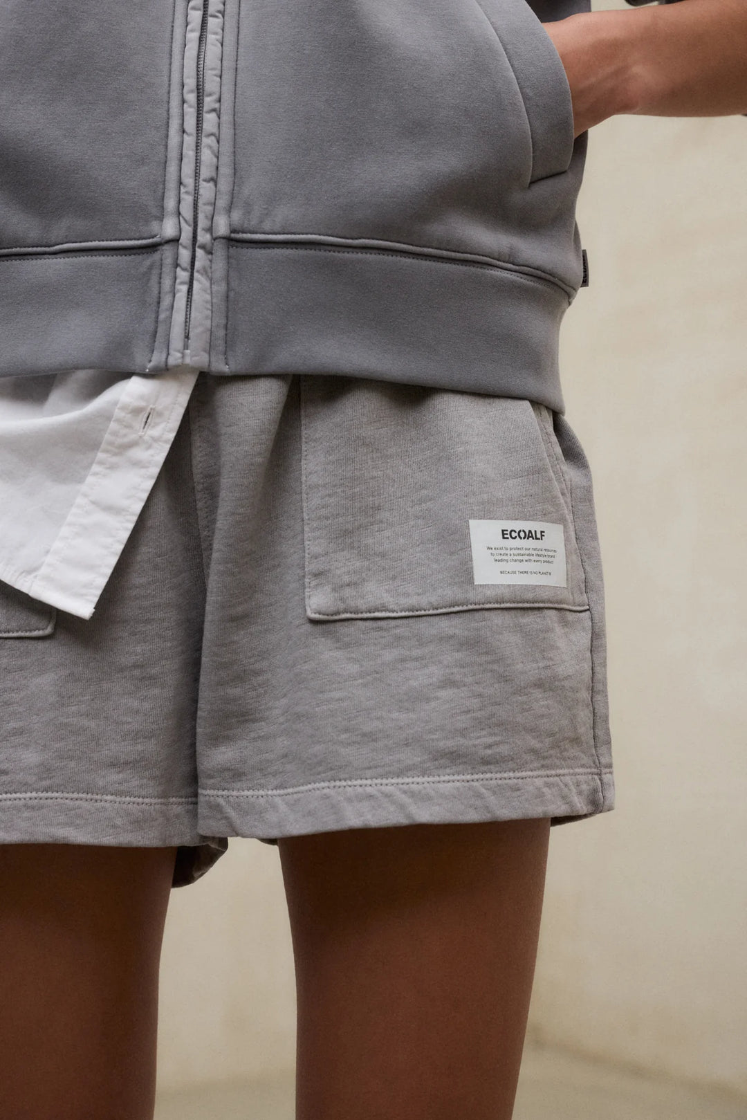 NESS Shorts charcoal