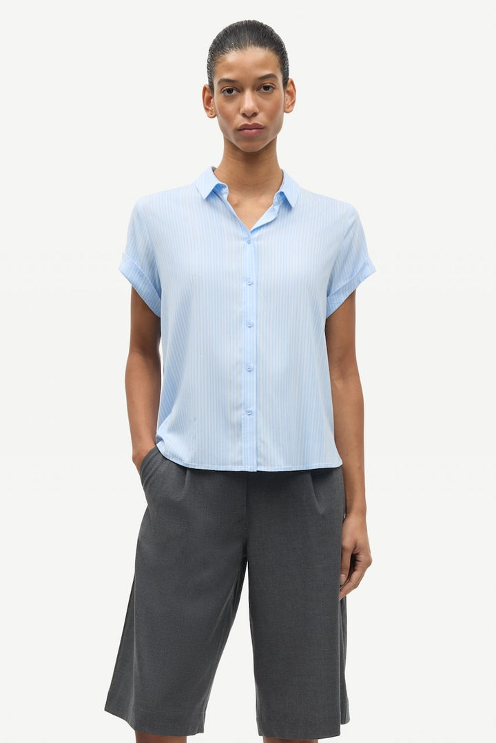 SAHARPER Pleat Shorts ombre blue