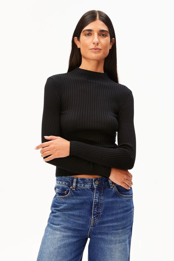ALAANIA Knit Sweater