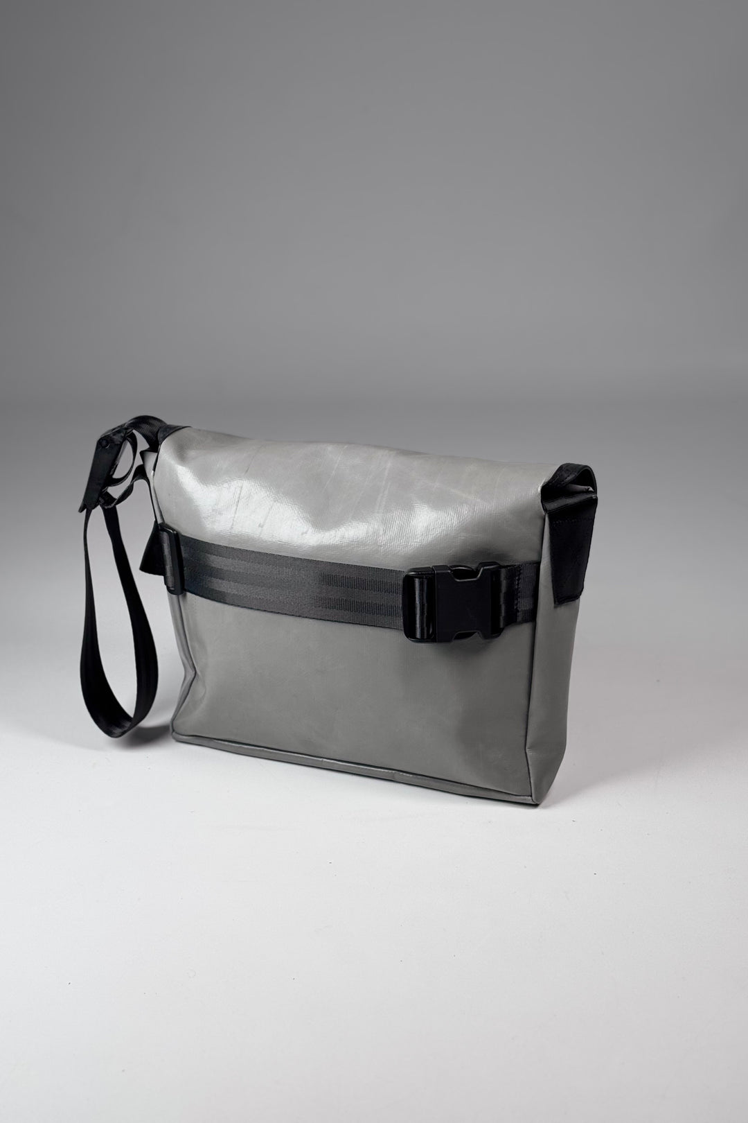 DEXTER F14 Messenger Classic Slim