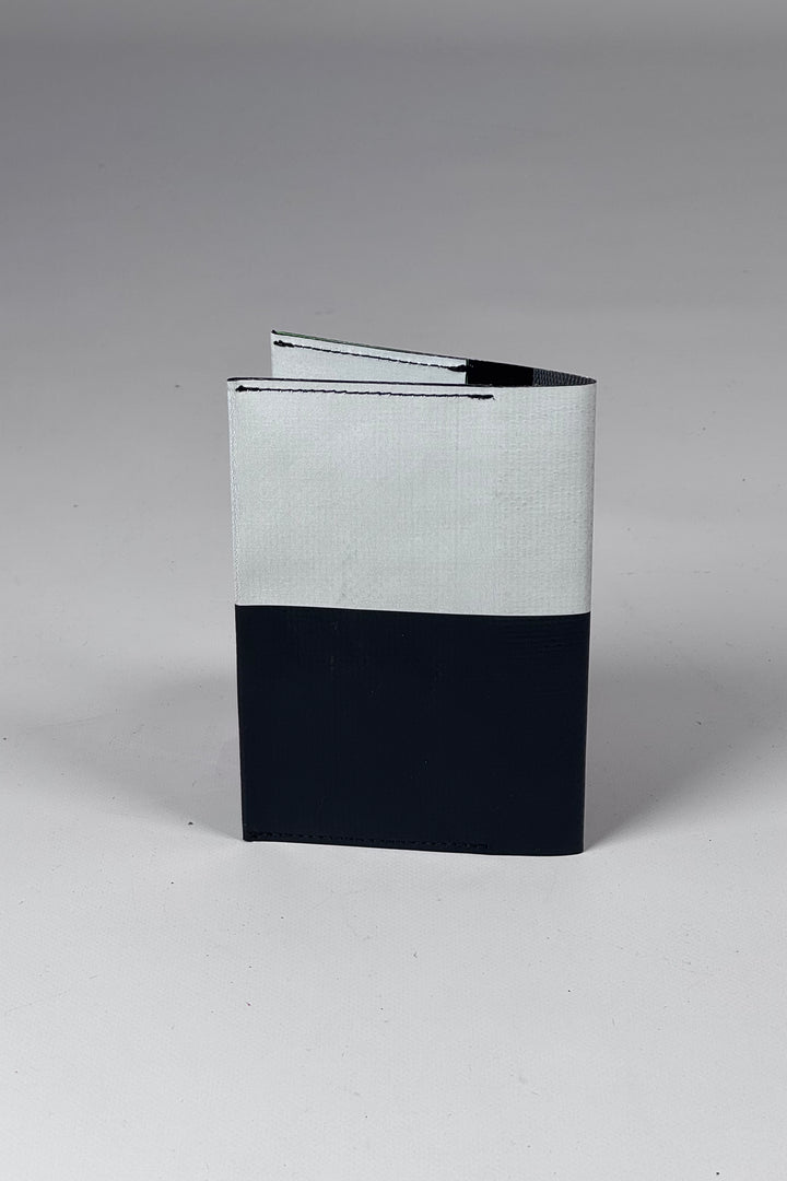EXPLORER F243 2-in-1 Sleeve