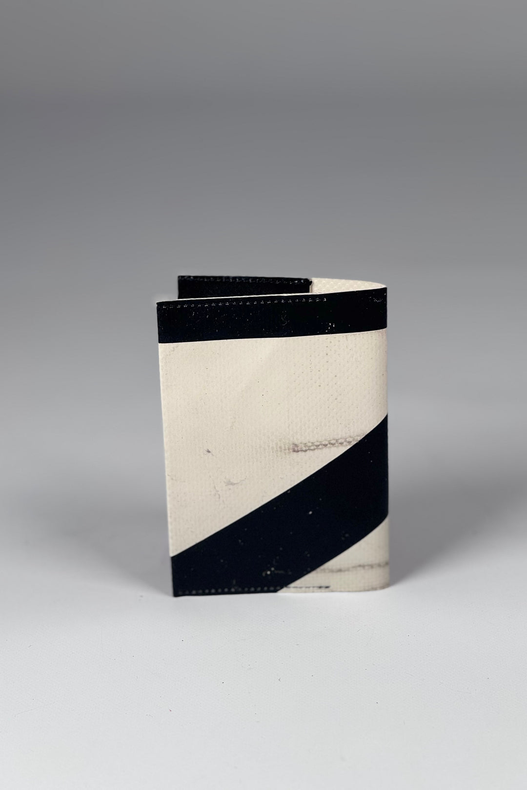 EXPLORER F243 2-in-1 Sleeve