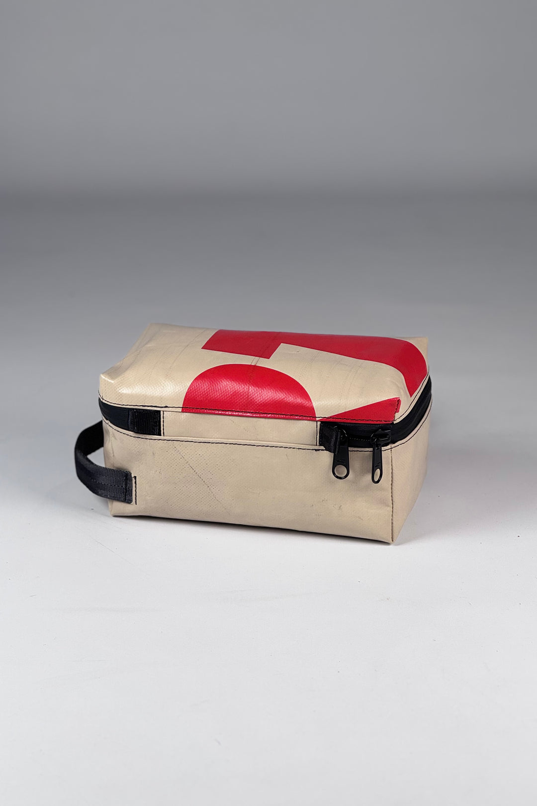 WAYNE F36 Toilet Bag medium