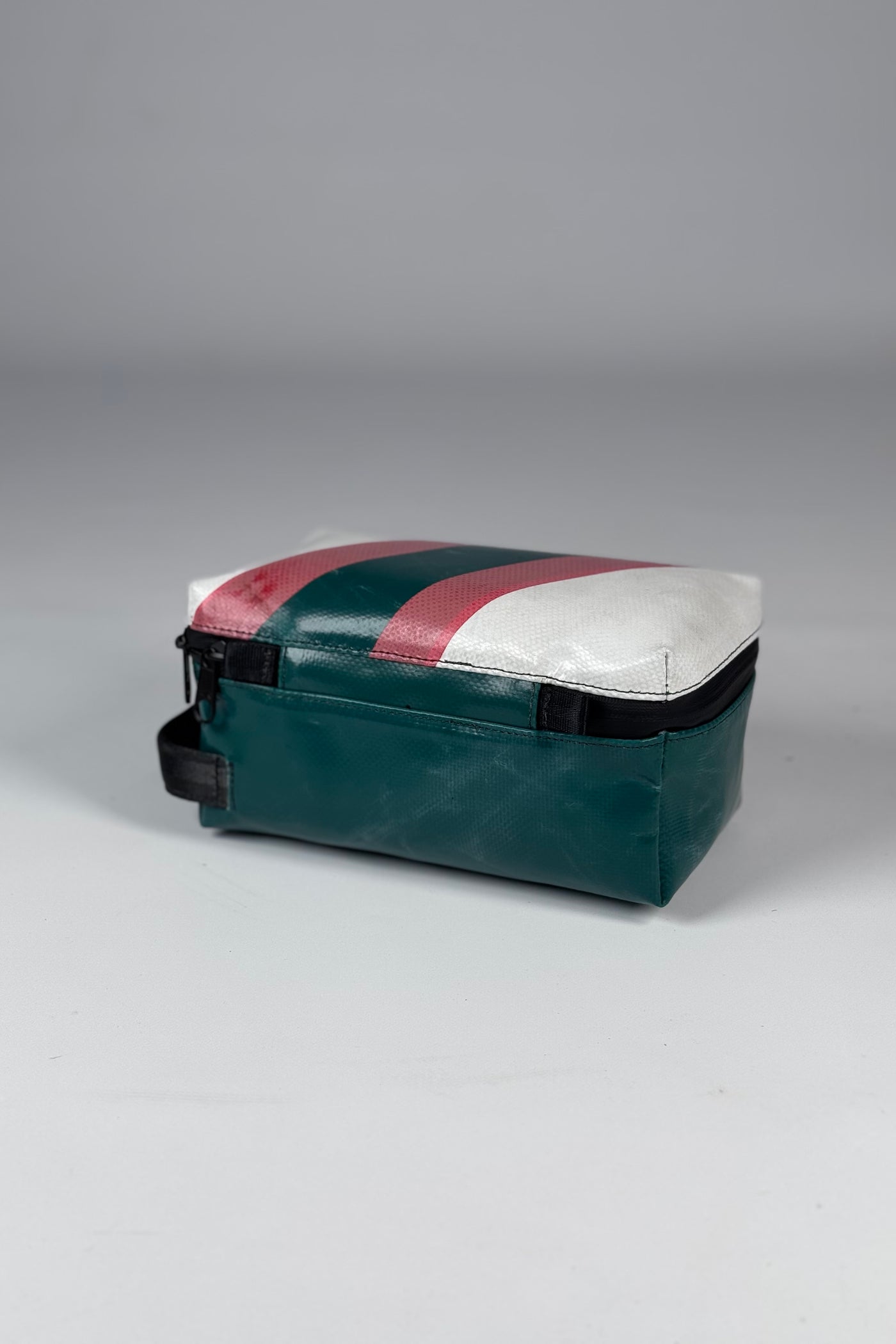 WAYNE F36 Toilet Bag medium