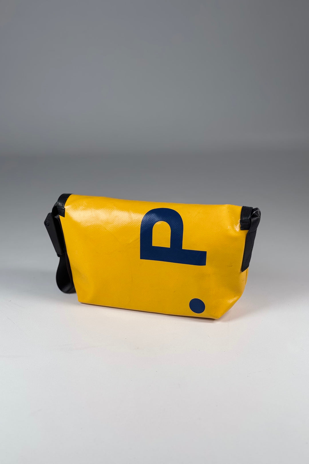 HAWAII FIVE-O F41 Messenger Bag extra small