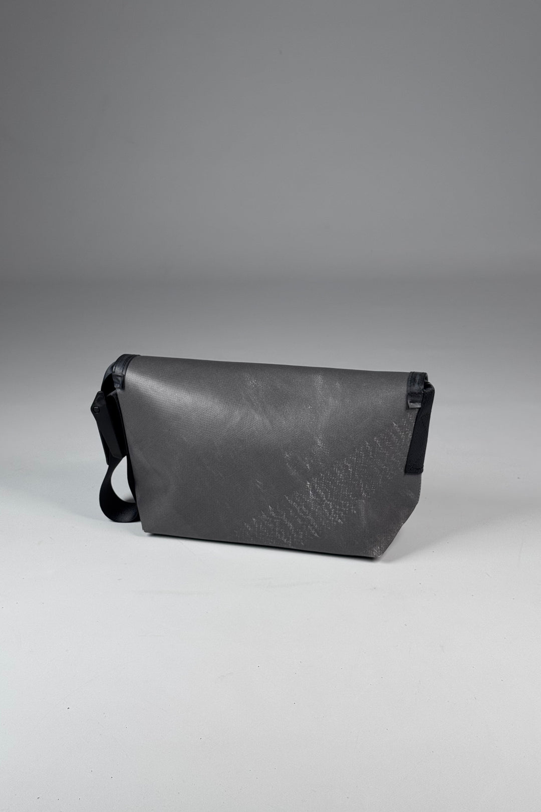 HAWAII FIVE-O F41 Messenger Bag extra small