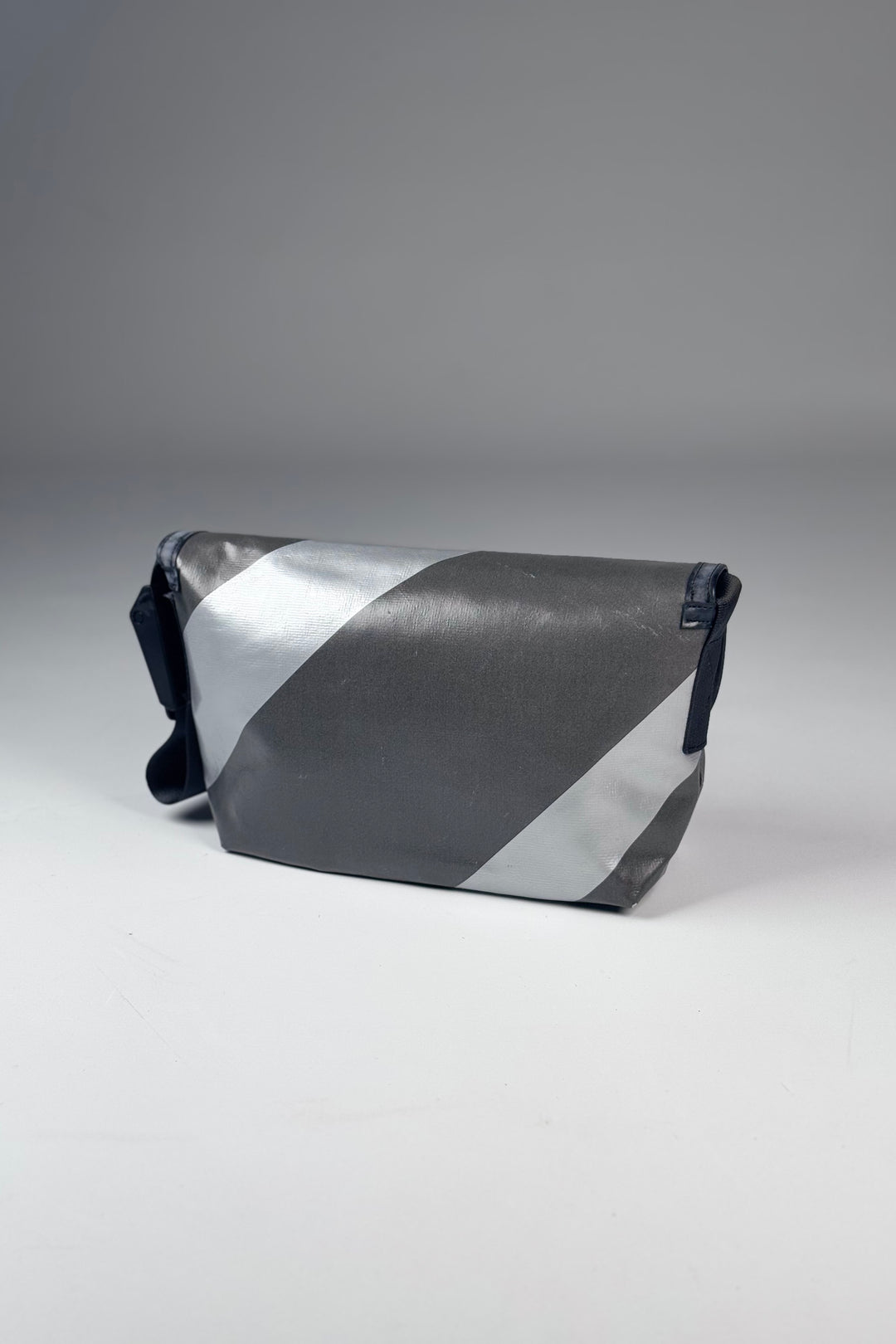 HAWAII FIVE-O F41 Messenger Bag extra small