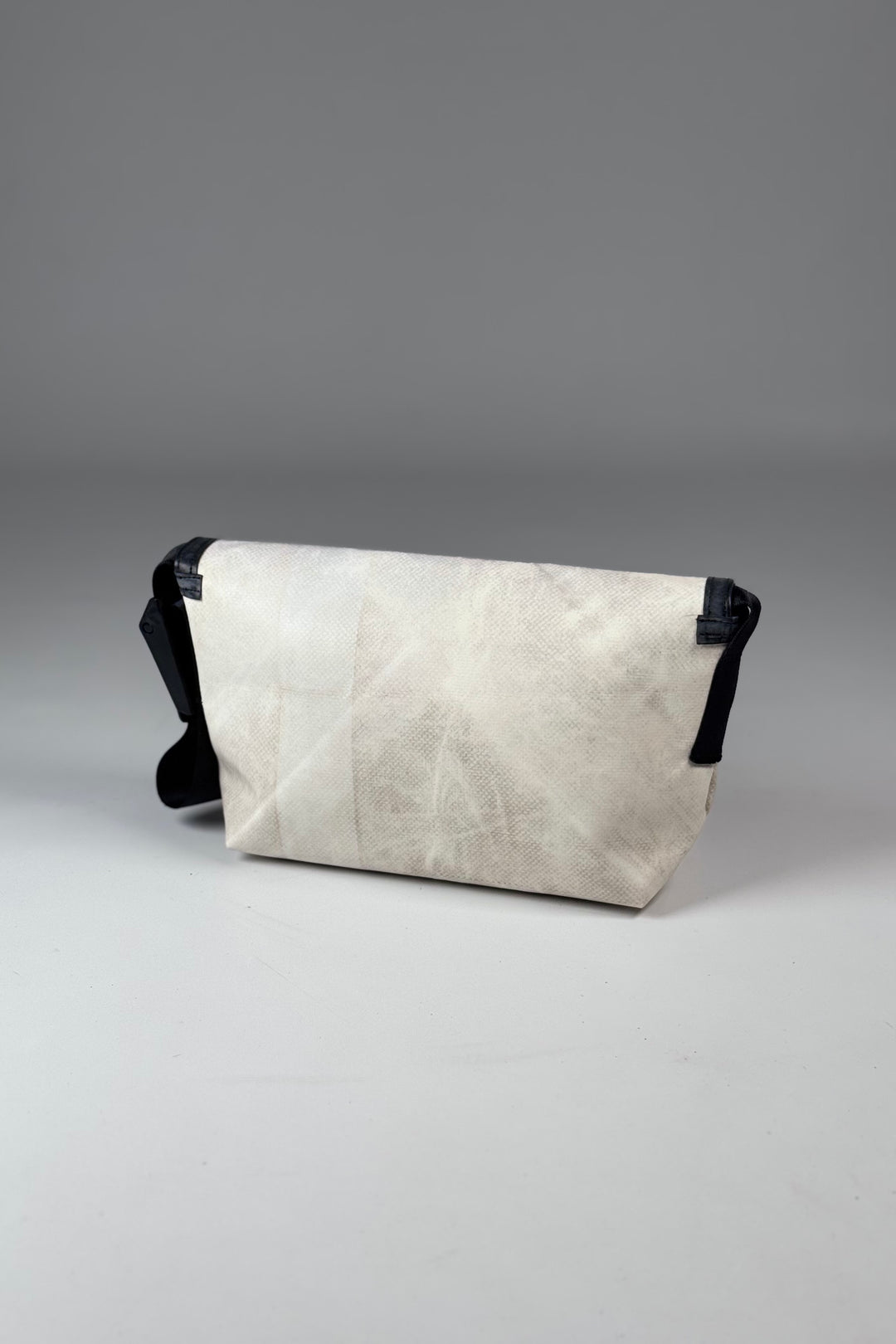 HAWAII FIVE-O F41 Messenger Bag extra small