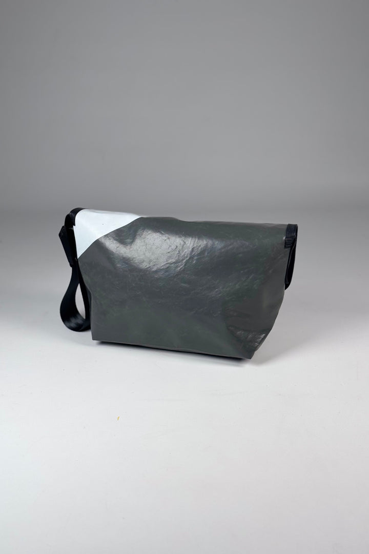 SURFSIDE 6 F42 Messenger