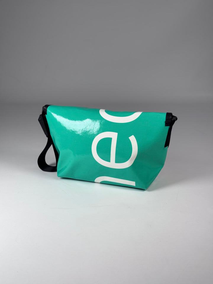 SURFSIDE 6 F42 Messenger