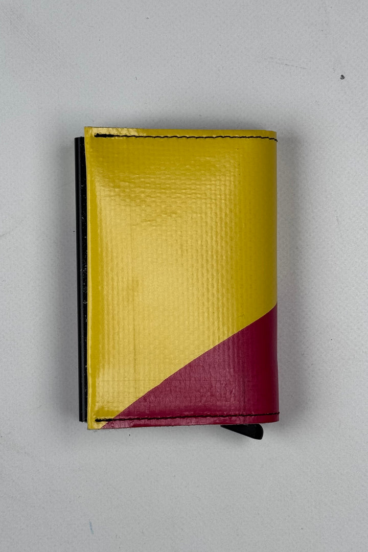 SECRID X FREITAG F705