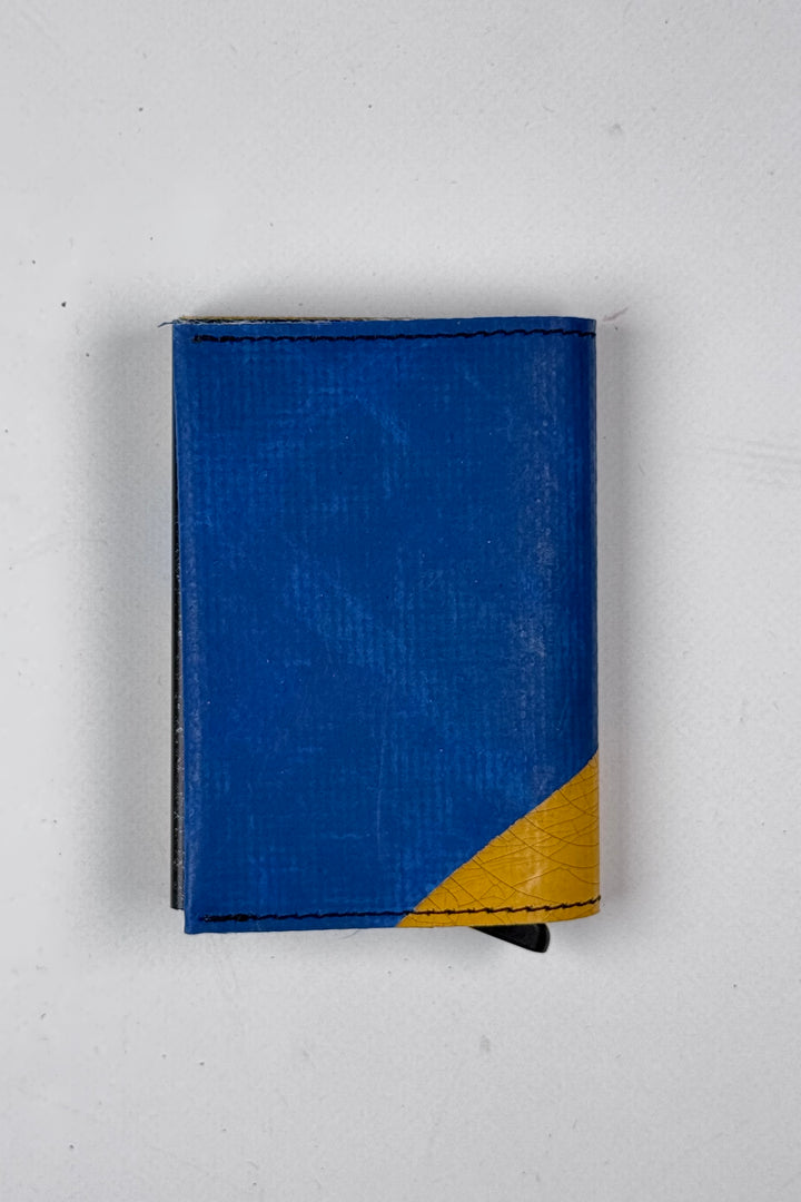 SECRID X FREITAG F705