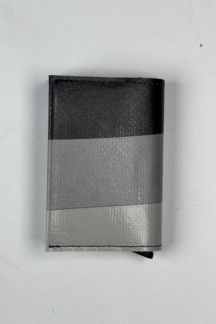 SECRID X FREITAG F705