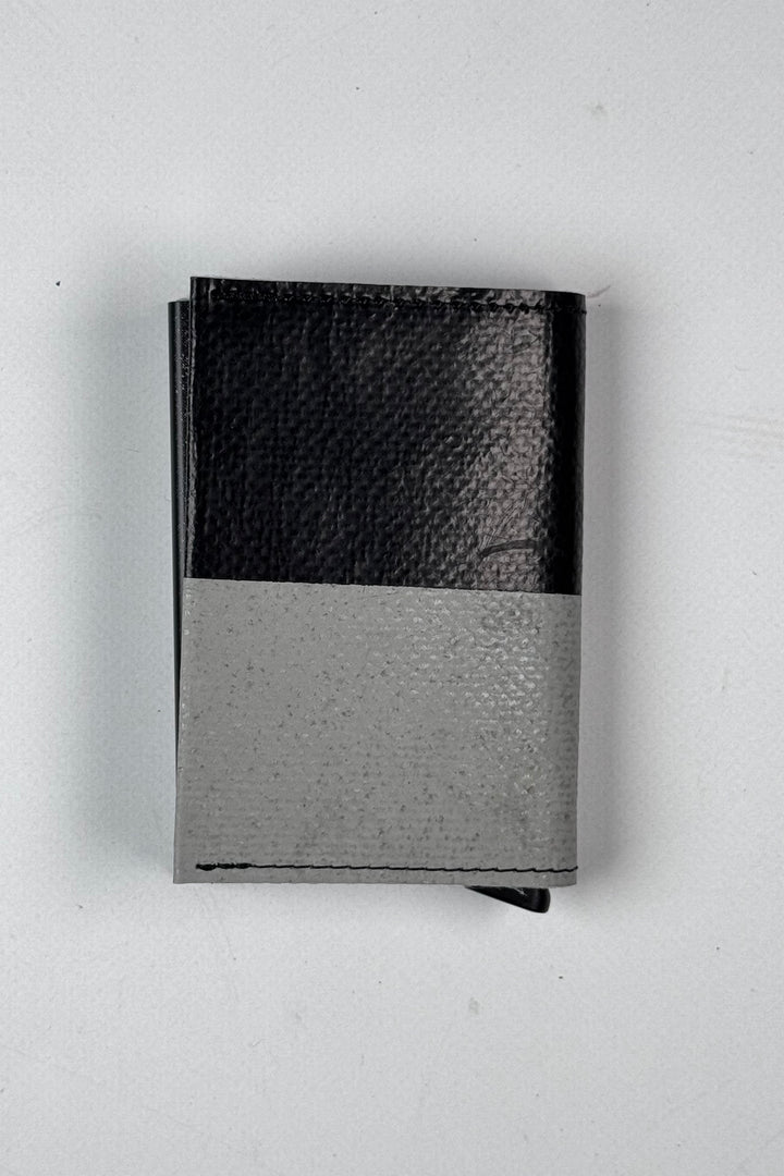 SECRID X FREITAG F705