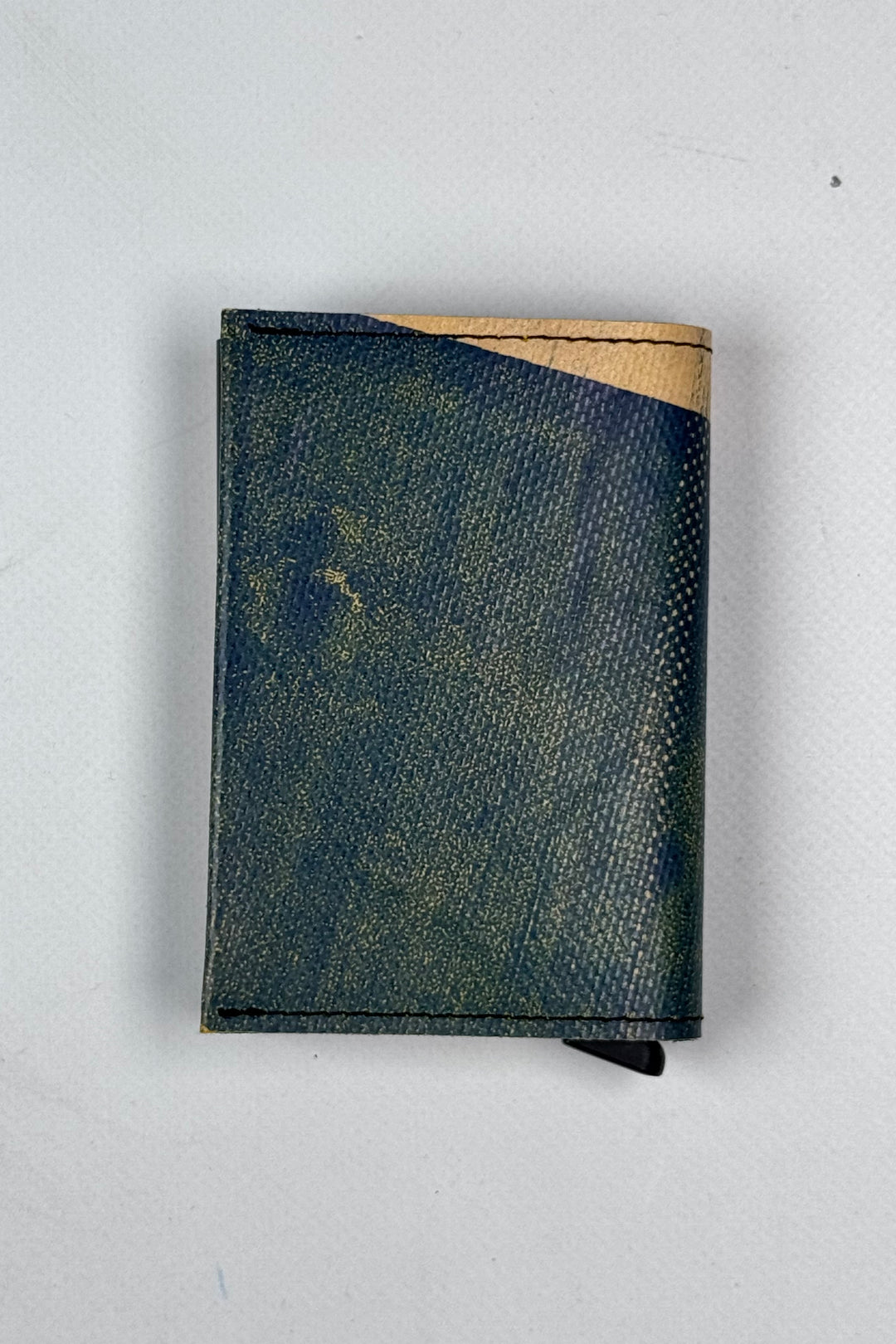 SECRID X FREITAG F705