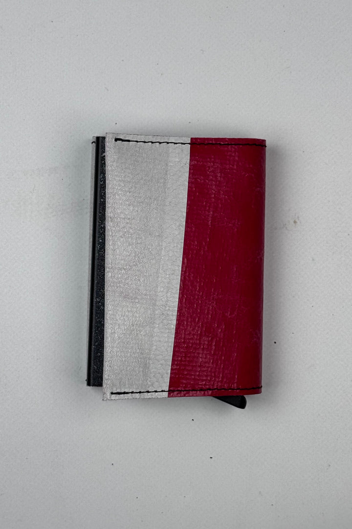 SECRID X FREITAG F705