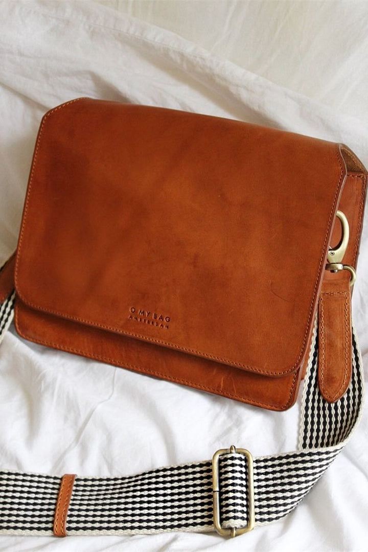 AUDREY Classic Leather