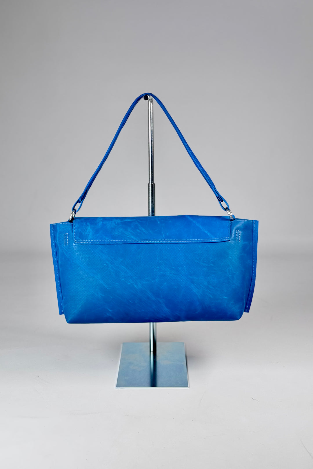 BATES R202 Crossbody