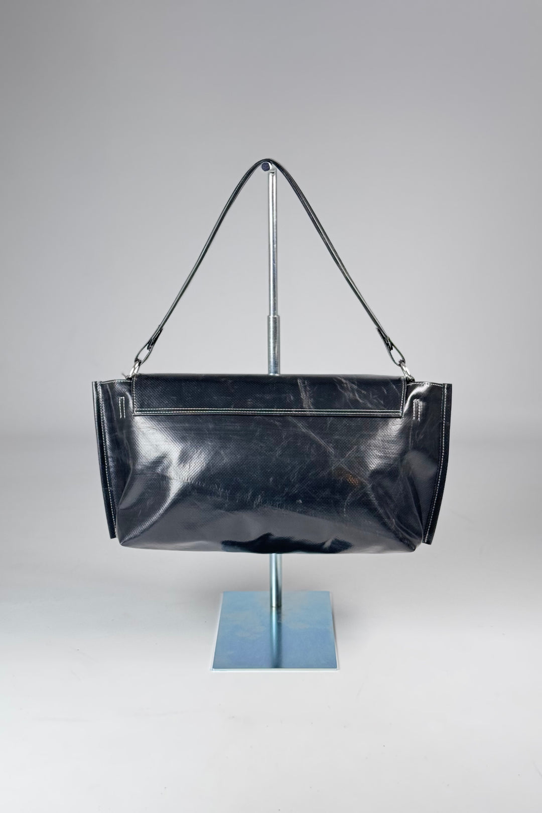 BATES R202 Crossbody