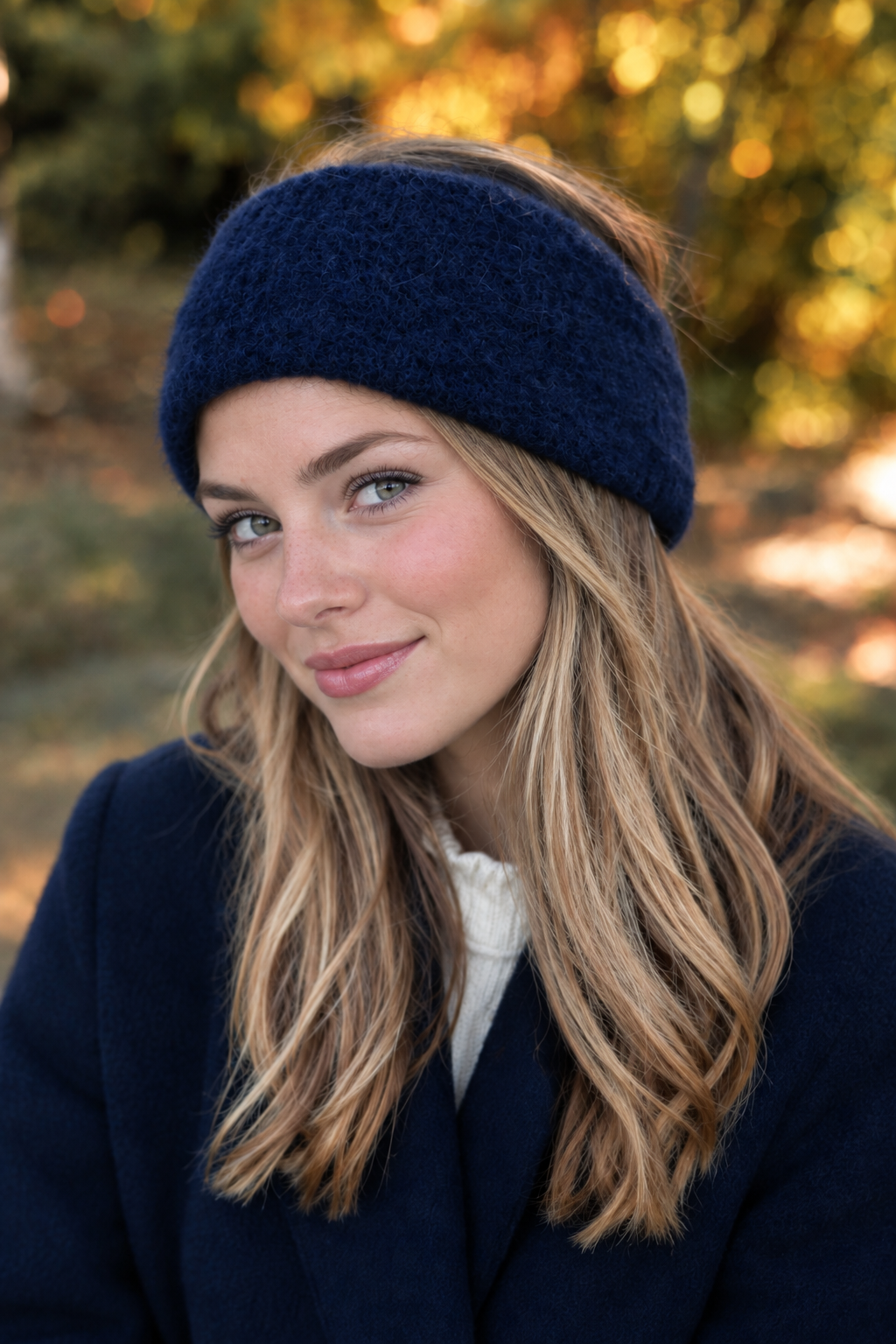 Stirnband in Midnight Blue, anderes Gesicht