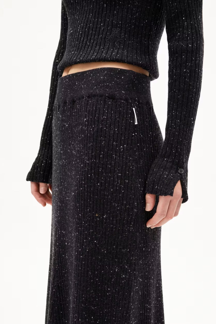 ALAANIA TWEED Pullover