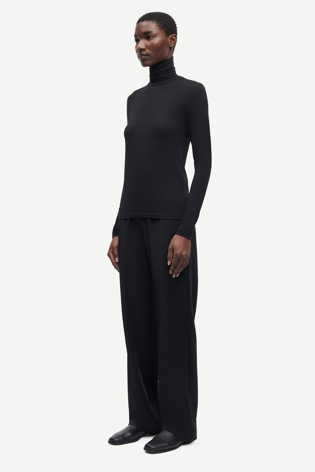 ESTER T-N Longlseeve black