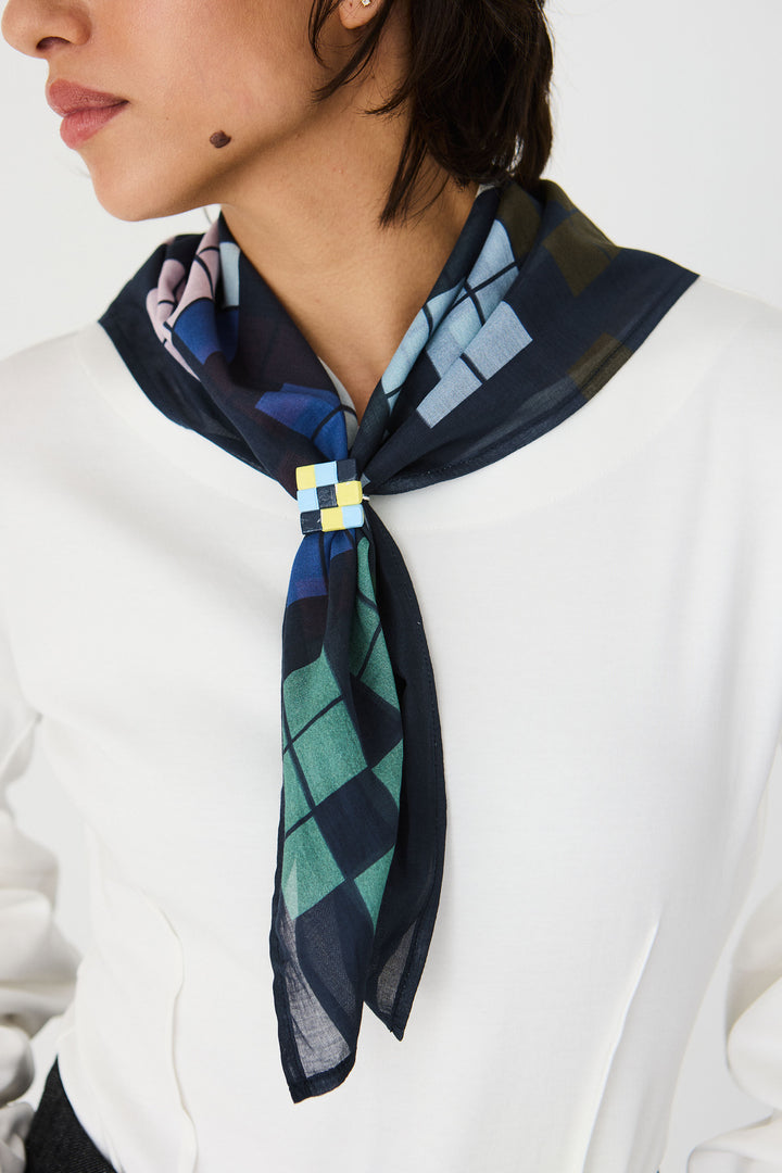 NIKA Scarf