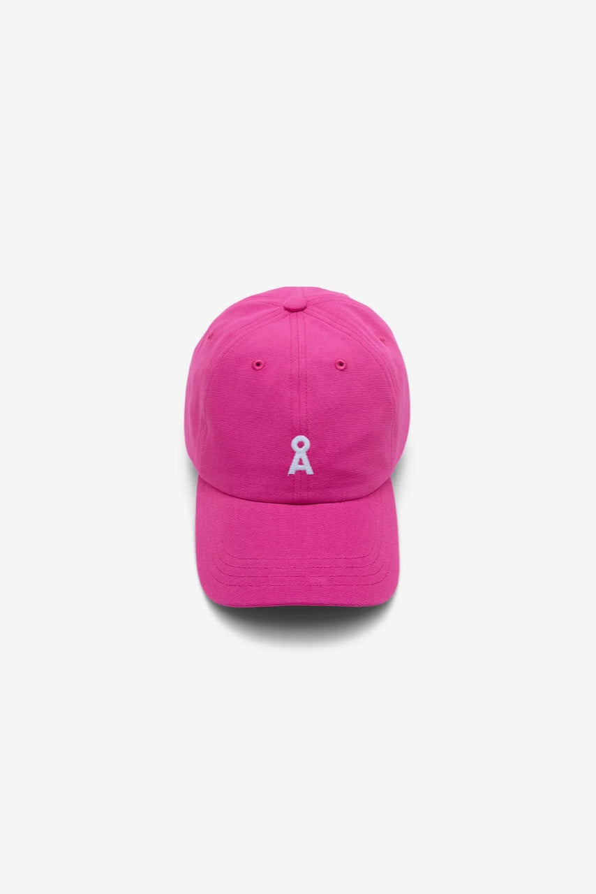 YENAAS Bold Cap