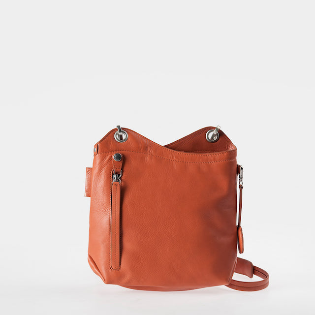 CHOKEBERRY Crossover Bag ginger biscuit