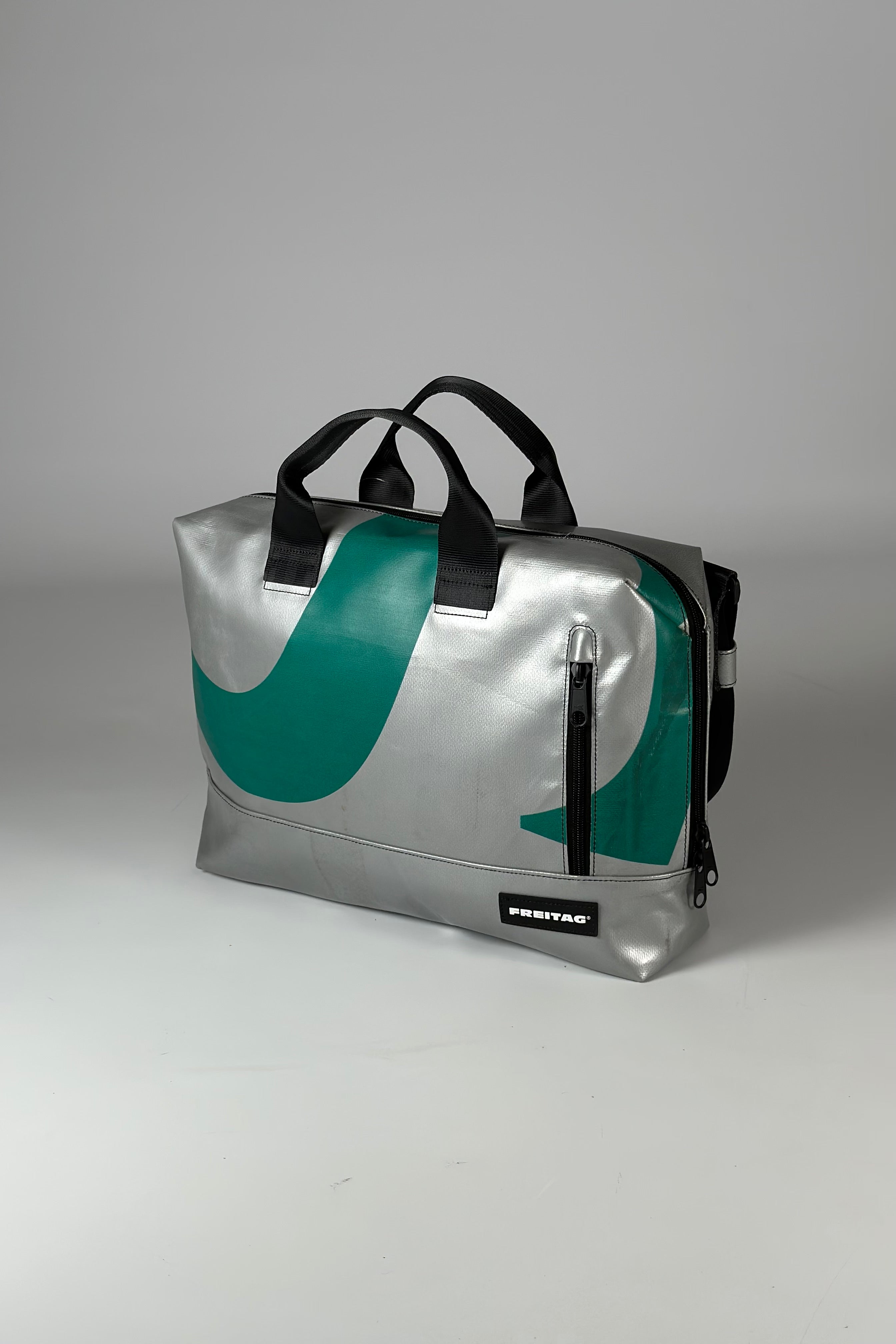 未使用FREITAG FREITAG フライターグ F302 ROY ロイ 黒 新品 F302 ROY