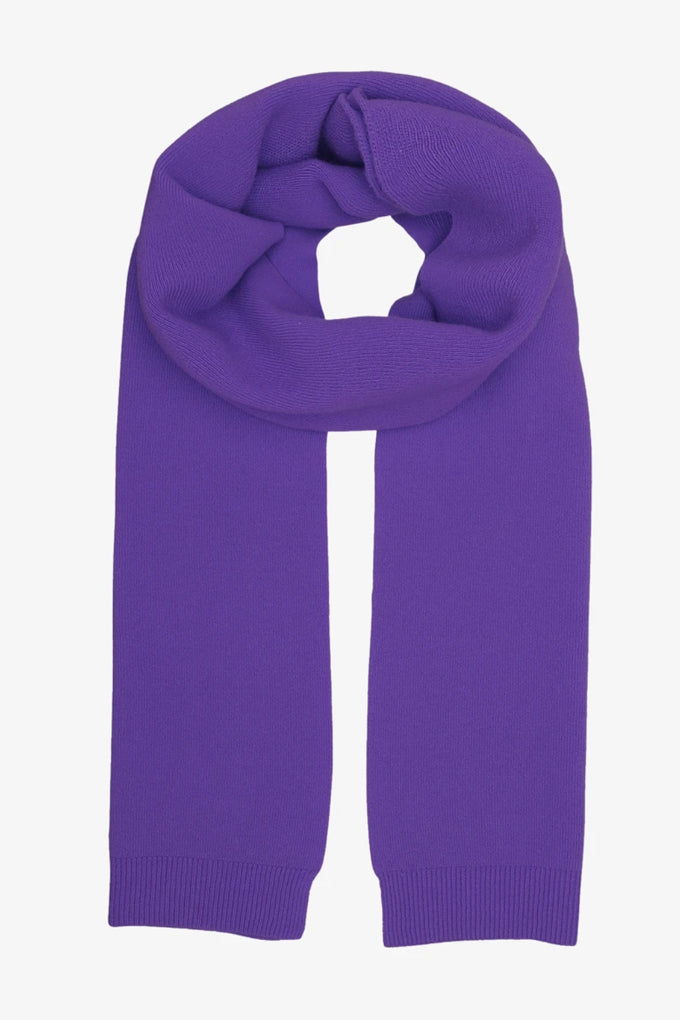 Schal aus recycelter, extrafeiner Merinowolle von Colorful Standard CS 5082 ultra violet lila