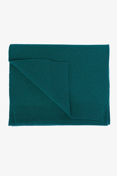 Schal aus recycelter, extrafeiner Merinowolle von Colorful Standard CS 5082 ozean blau grün